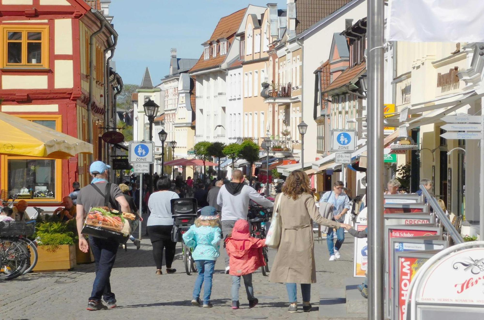 Grosse Sommerliebe - Ferienhaus Nah Am Volksbad Und Radwanderweg 바렌 외부 사진